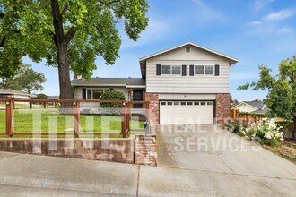 Building Photo - 6982 Pampas Way
