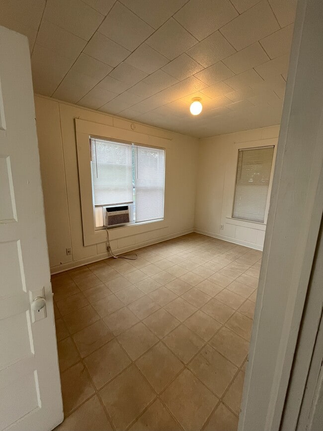 Building Photo - 1217 New Orleans Ave