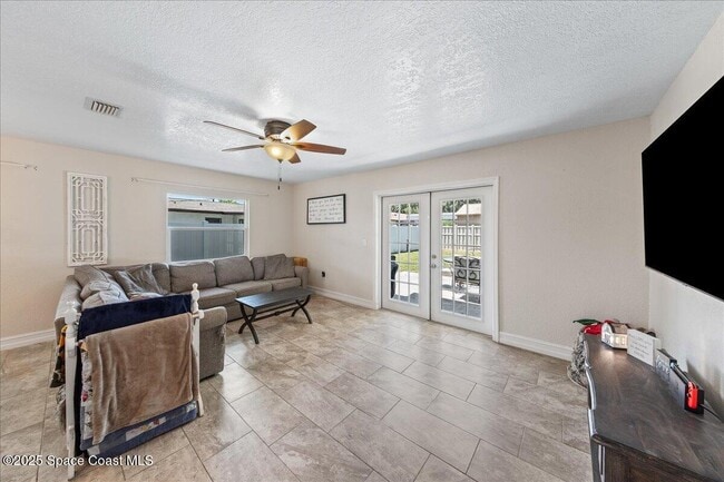 Building Photo - 2740 Dutton Dr