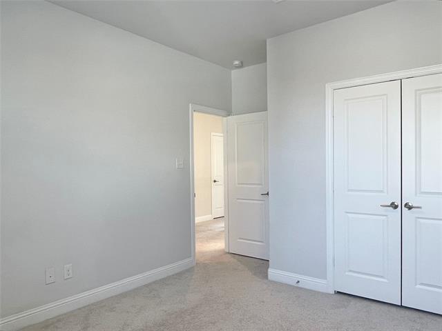 Building Photo - 2257 Washington Dr