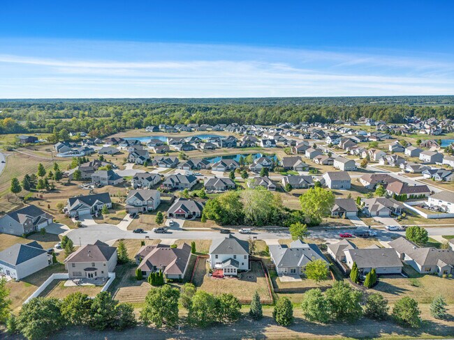 Building Photo - 11335 Nightingale Cv