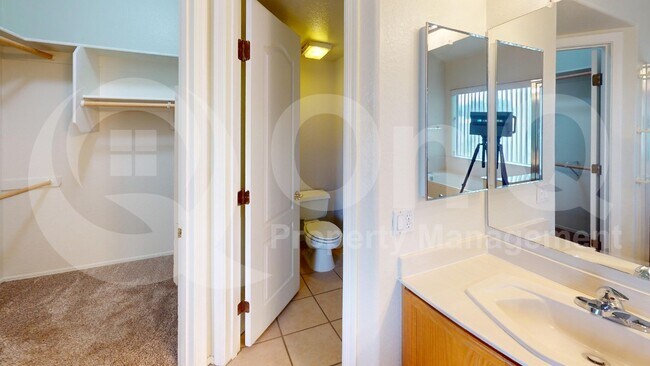 Building Photo - 8305 N Solitude Way