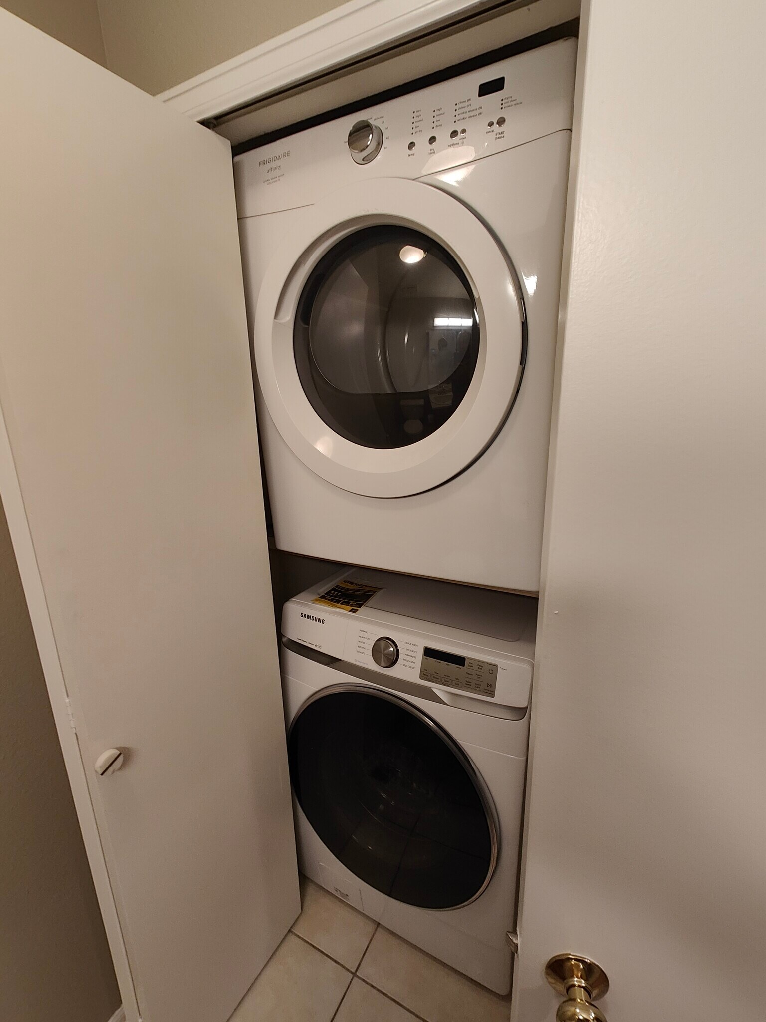 Building Photo - 2092 Bristlecone Dr