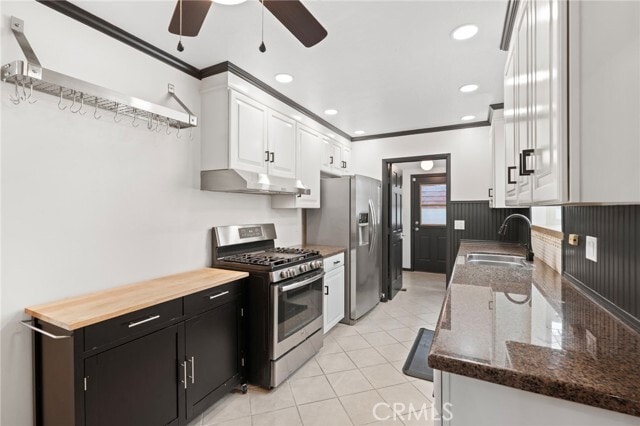 Building Photo - 6417 Graves Ave