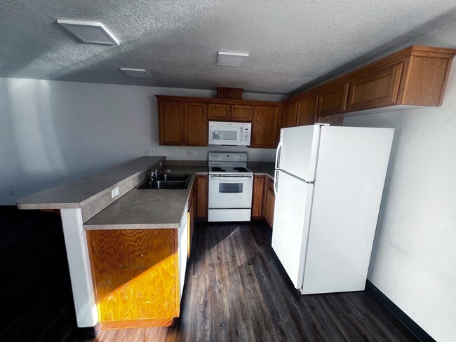 Building Photo - 1131 2nd St NW