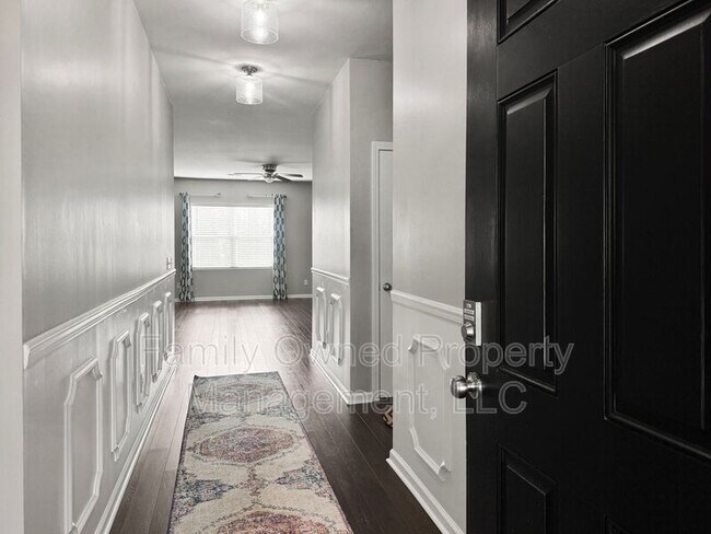 Building Photo - 166 Hayworth Rd