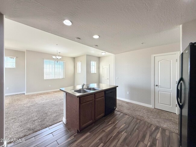 Building Photo - 1456 E 9th St