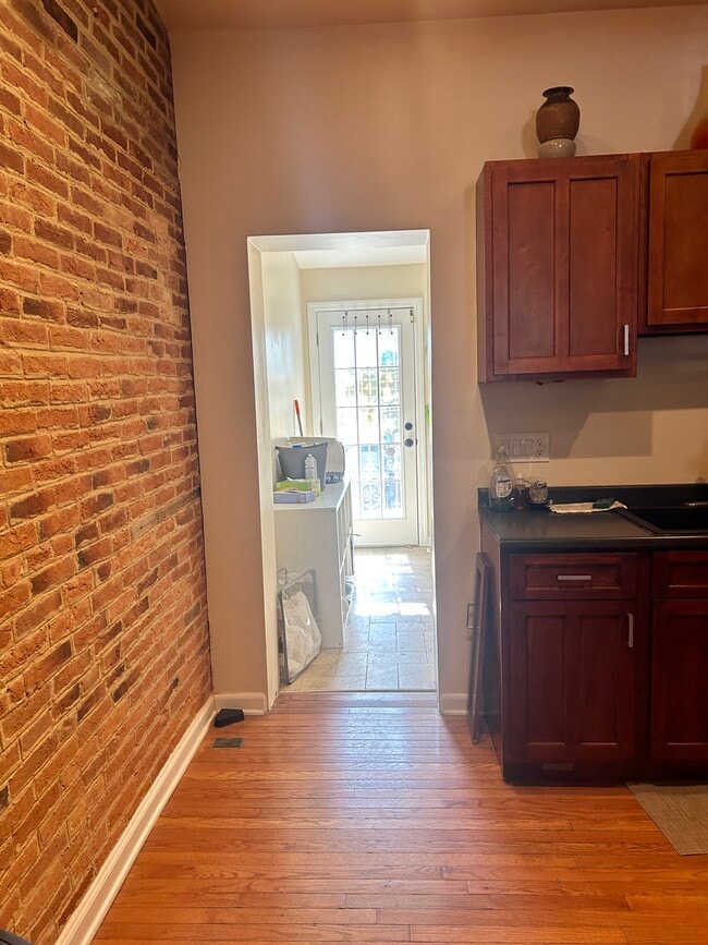 Kitchen / dining area - 1509 Ramsay St
