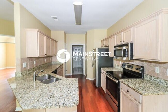 Building Photo - 3 Bedroom Pet-Friendly Home in Cordova, TN with Main Street Renewal