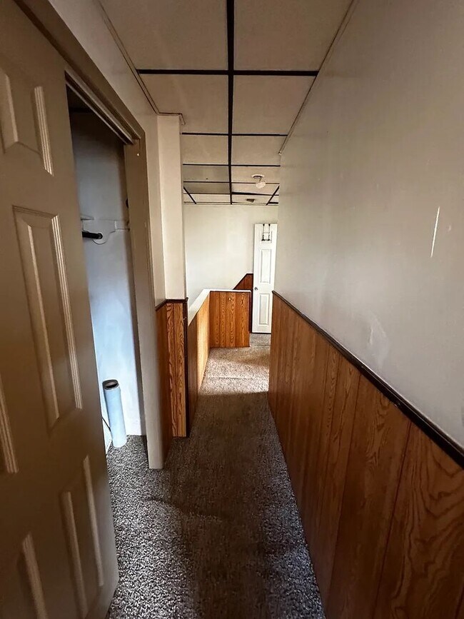 Building Photo - 1523 S 10th St