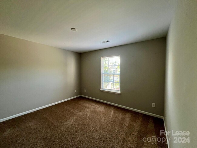 Building Photo - 10311 Dominion Village Dr