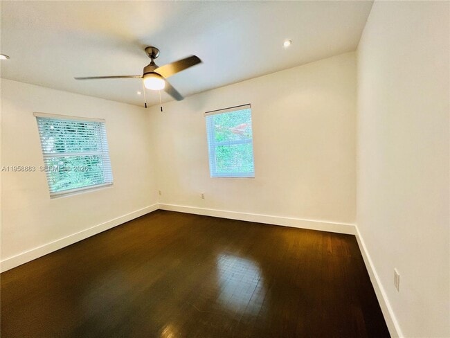 Building Photo - 125 NW 100th St