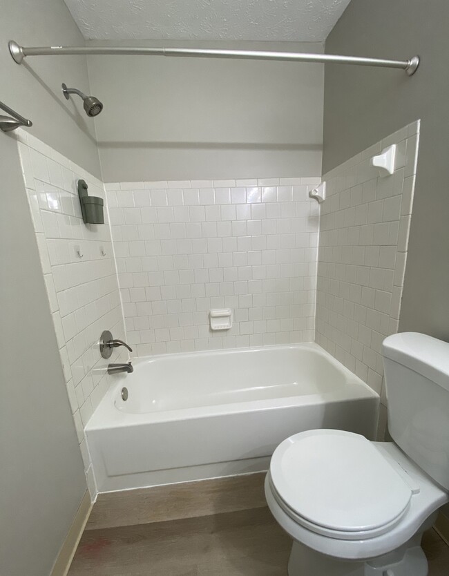 Building Photo - 2 bedroom townhome in Dublin Schools