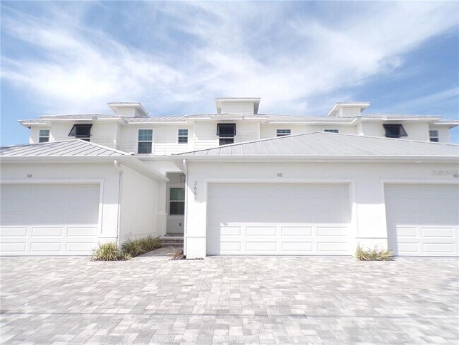 Primary Photo - 3655 Bal Harbor Blvd