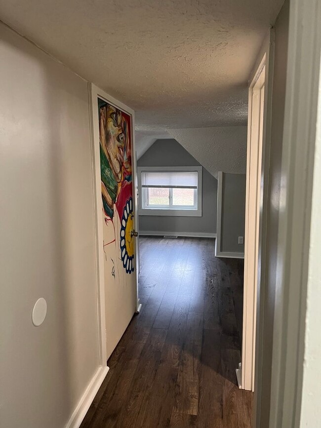 Building Photo - 1 Bed / 1 Bath unit near ISU campus