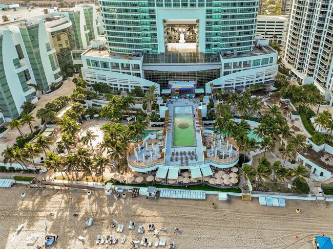 Building Photo - 3535 S Ocean Dr