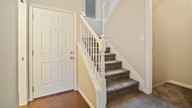 Building Photo - 10828 Wynview Ln