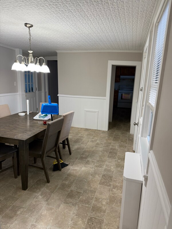 Building Photo - 310 Main St