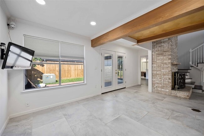 Building Photo - 6210 Gladewell Dr