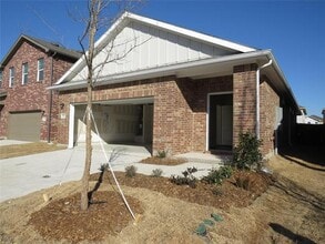 Building Photo - 1813 Chapel Hl Rd