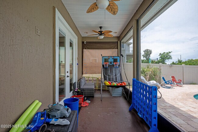 Building Photo - 3693 Lightview Ln