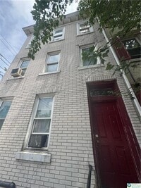 Building Photo - 147 N 11th St