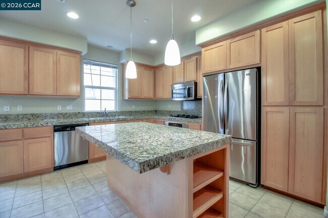 Building Photo - 2066 Mendocino Lane