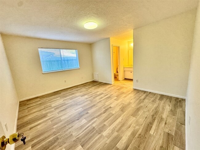 Building Photo - 22306 Waynoka Rd