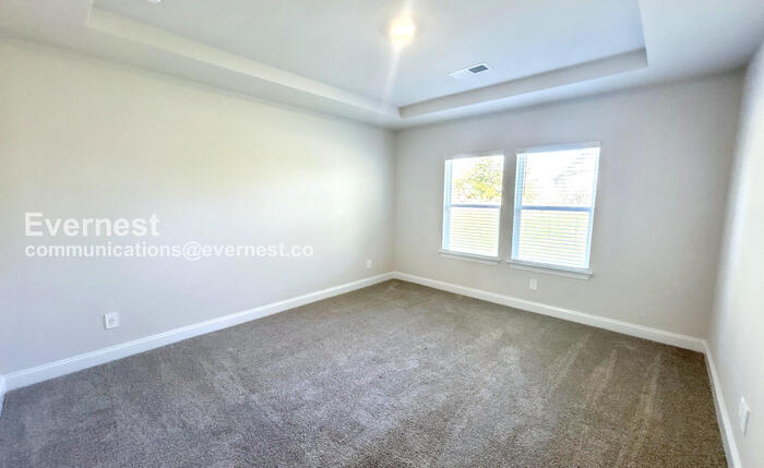 Building Photo - 4597 Winslet Dr