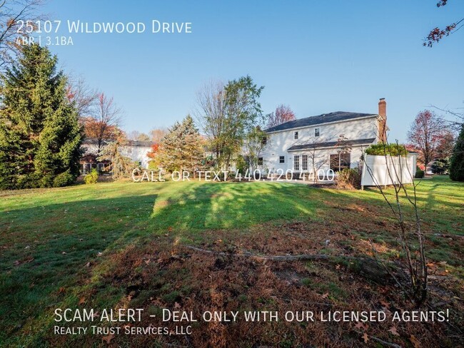 Building Photo - Beautiful Colonial 4 bed 3.5 bath home Fir...