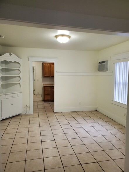 Dining Room - 409 Alturas Ave