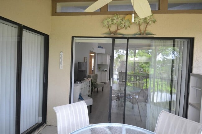 Building Photo - 284 Woodlake Wynde