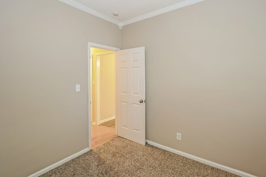 Building Photo - 13409 Baker Mills Rd