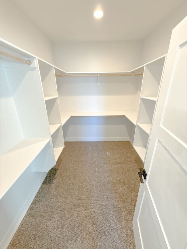 Building Photo - BRAND NEW 3 Bedroom, 2 bath Home - located...