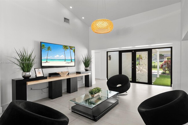 Building Photo - 207 Holiday Dr