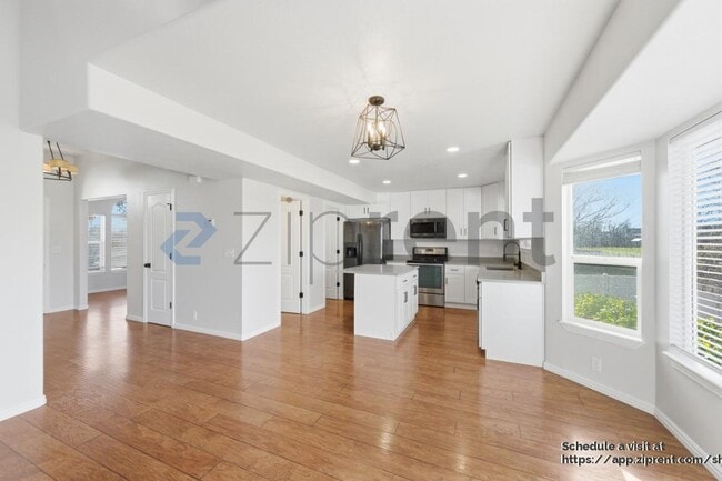 Building Photo - 7052 Devonna Rd