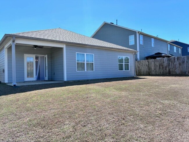 Building Photo - 224 Park Crest Run