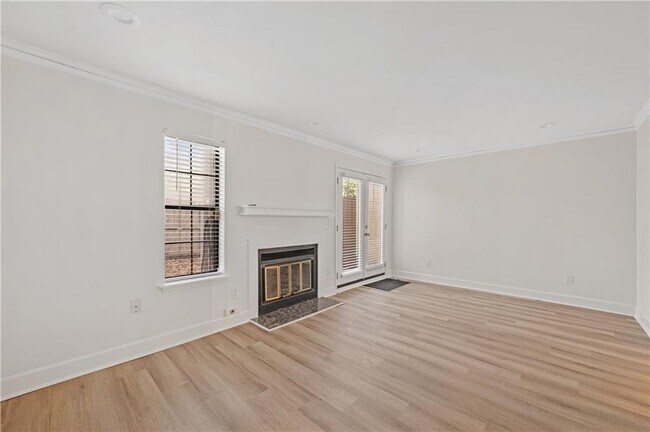 Building Photo - 1771 Defoor Ave NW