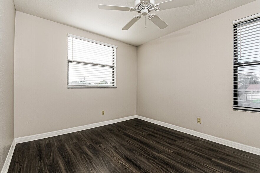 Building Photo - 2002 Kinder Ct