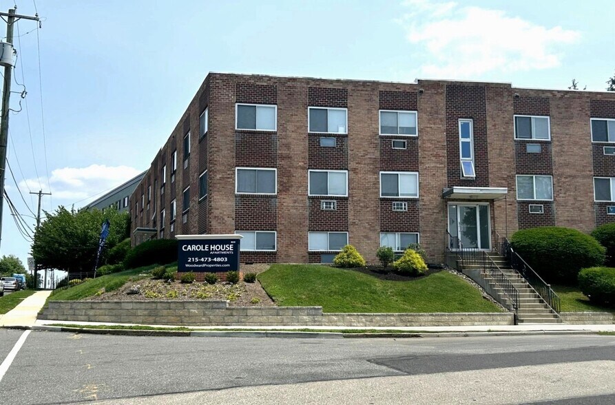 Primary Photo - Carole House Apartments