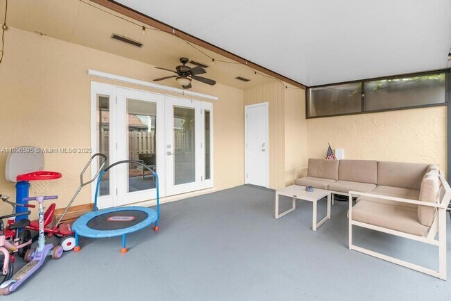 Building Photo - 1499 Yellowthroat St