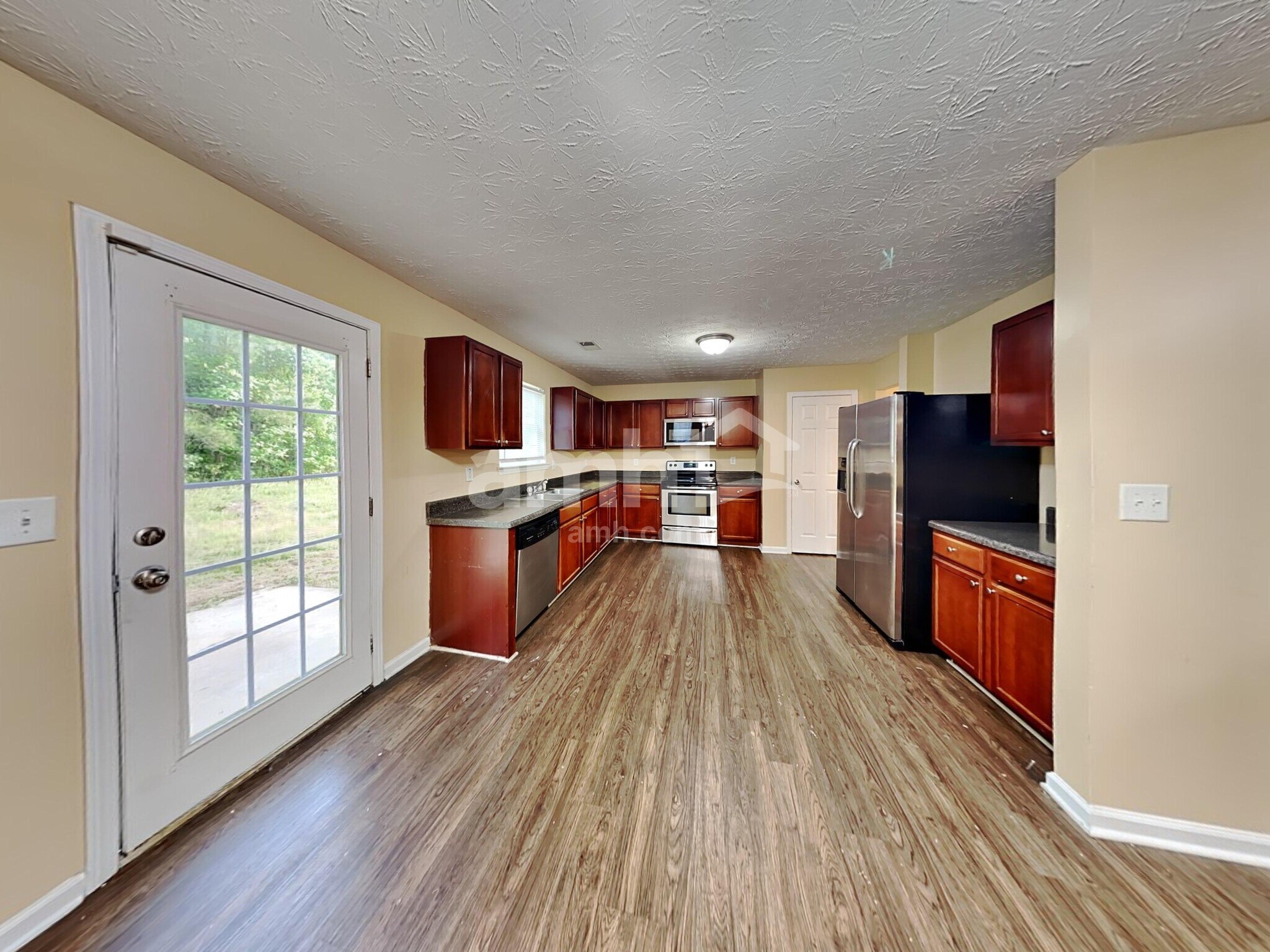 Building Photo - 221 Millstone Dr