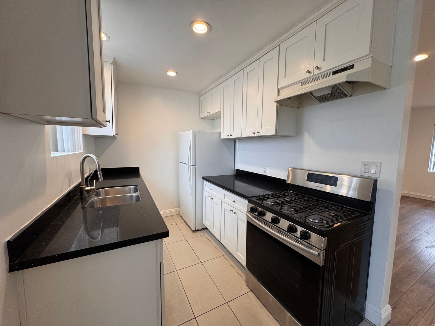 Building Photo - 7139 Whitsett Ave