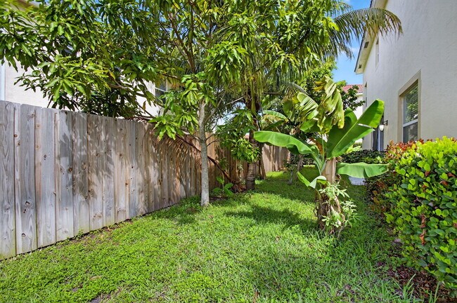 Building Photo - 1756 Pierside Cir