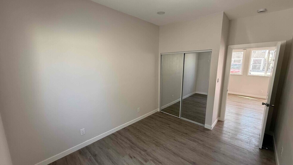 Back Bedroom/study - 505 Rose Ave