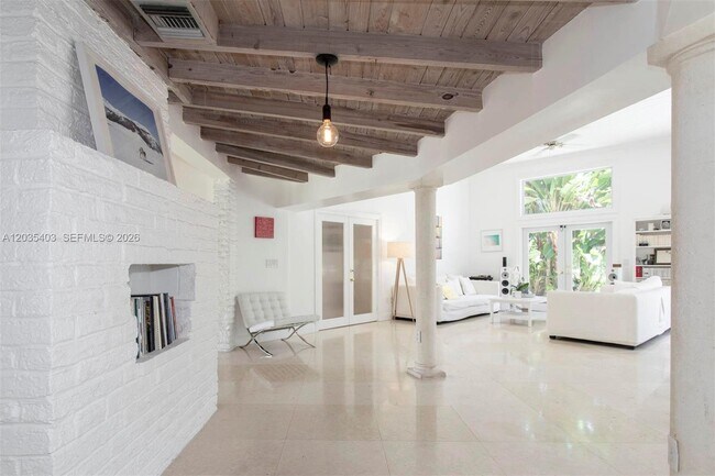 Building Photo - 7924 SW 50th Ct