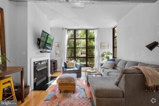 Building Photo - 2020 12th St NW