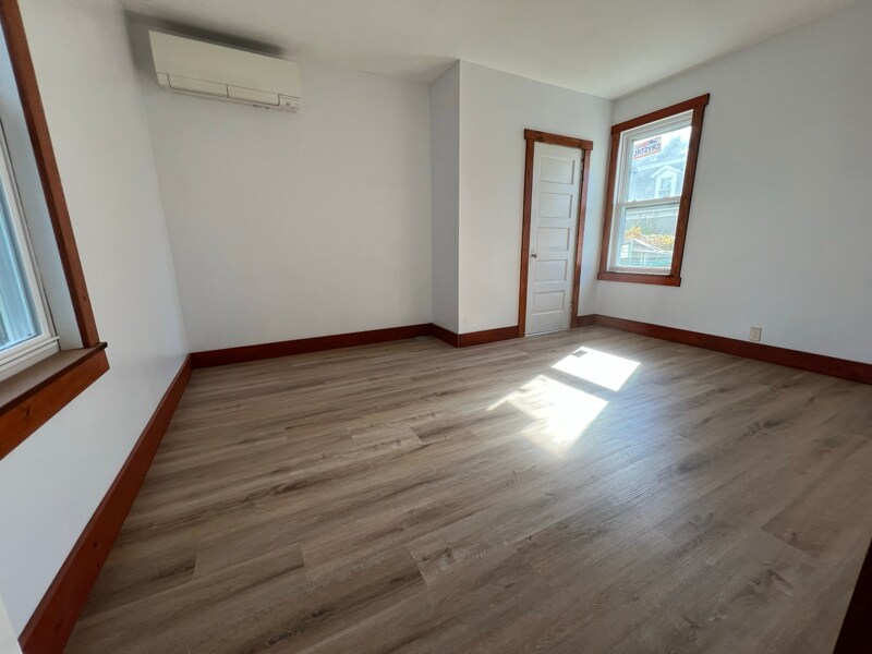 Building Photo - 185 Brownell St