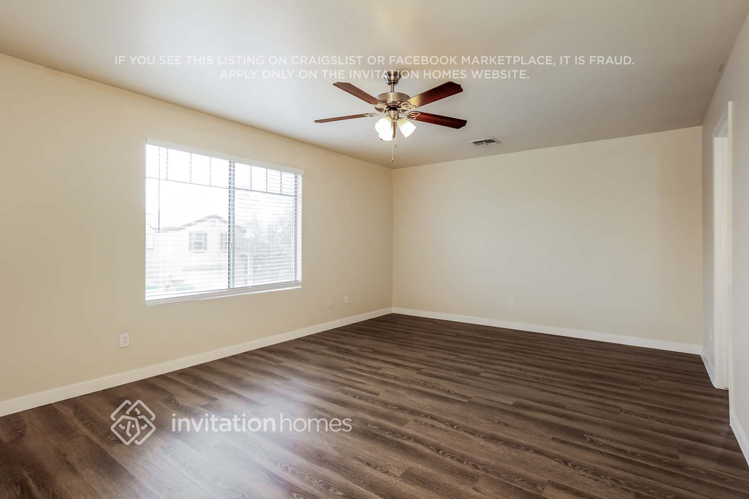 Building Photo - 11232 W College Dr