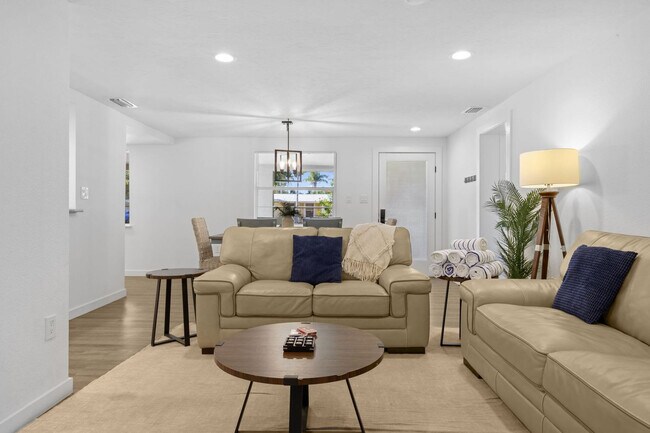 Building Photo - 2229 Alice Rd